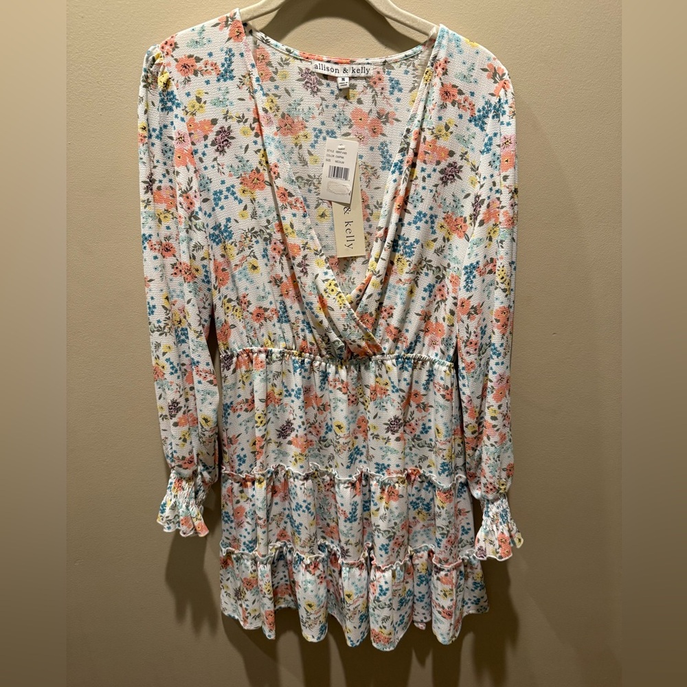 New Floral Long Sleeve Mini Dress Women’s Medium White and Pink